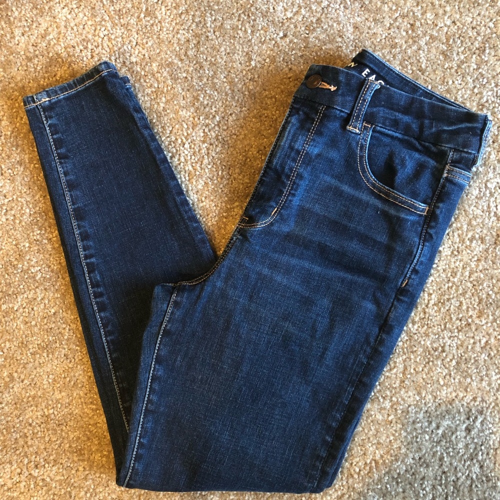 American Eagle High Waisted Jeans